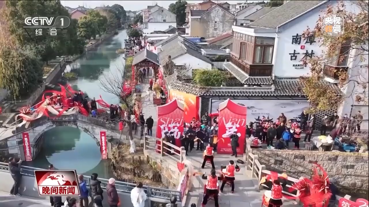 体验传统文化、赶年货大集，从城市到乡村节前市场活力满满