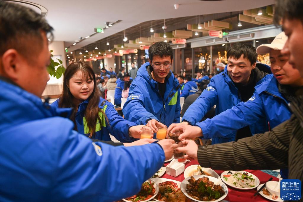 时光相册丨我们的春节·吃年夜饭喽！