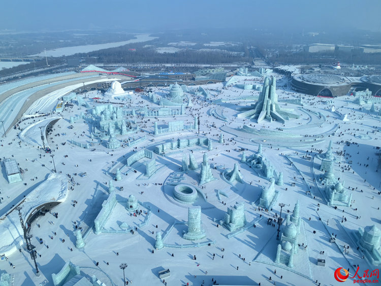 冰雪过处尽欢歌