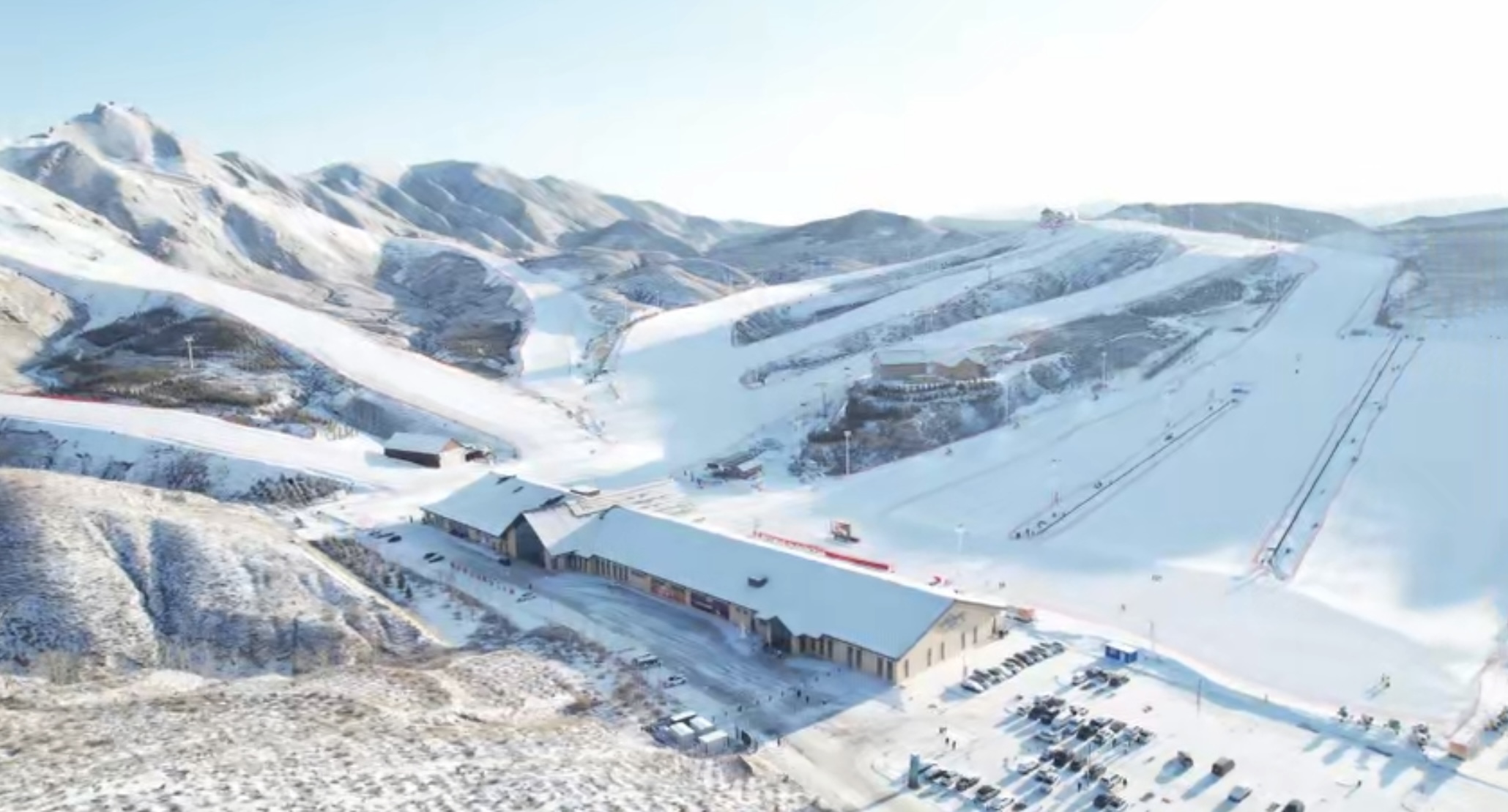 新春走基层 | 量贩零食、情绪消费、滑雪周边……看乙巳春节农村新消费调查