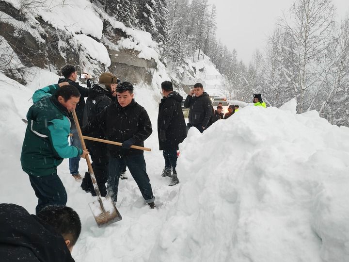 “雪原信使”——别克：边境邮路上乡亲等着我