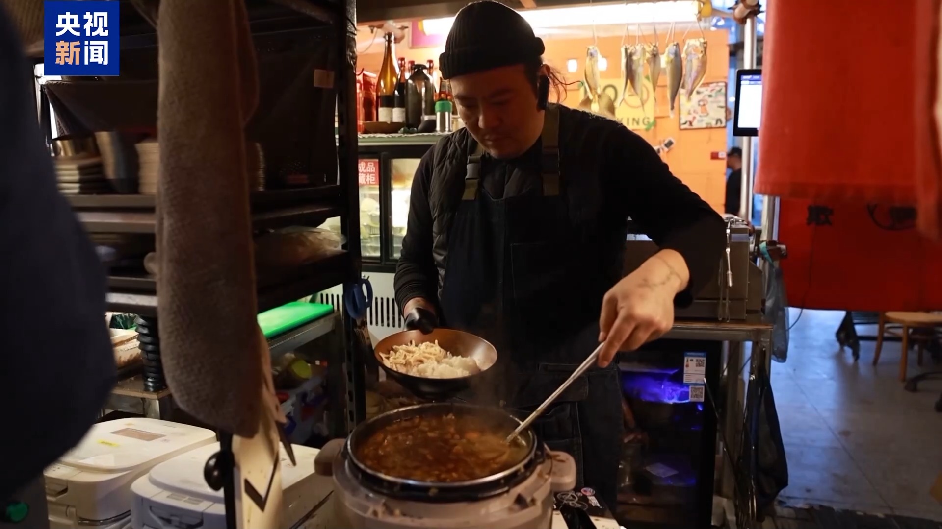 台胞在雄安开饭店 “我觉得非常酷”