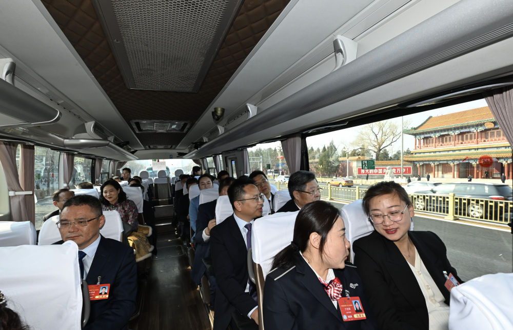 两会第一观察·瞬间|独家相册:“总书记再到我们团参加审议” 两会第一观察·瞬间|独家相册:“总书记再到我们团参加审议”