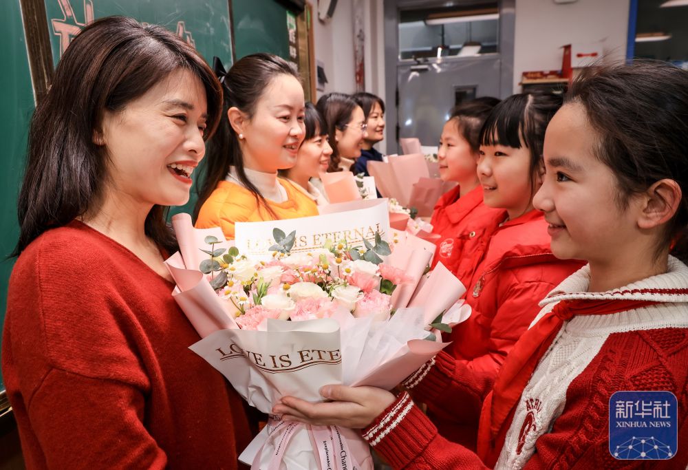 多彩活动迎“三八”国际妇女节