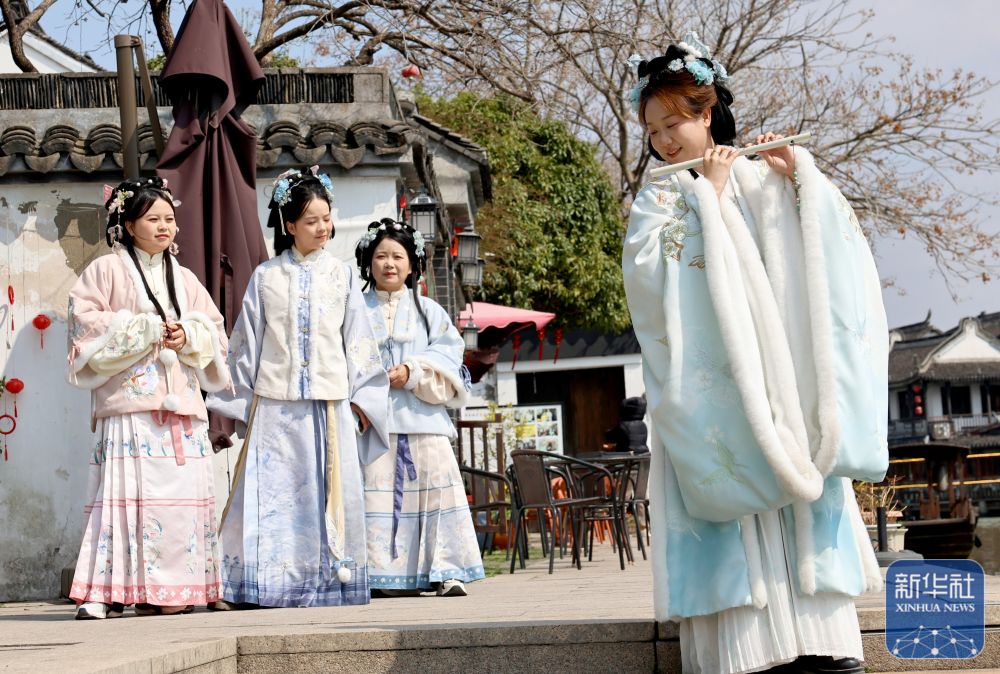 多彩活动迎“三八”国际妇女节