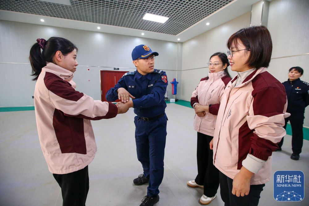 多彩活动迎“三八”国际妇女节