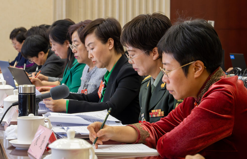 两会·影像链接|听见她们的声音 两会·影像链接|听见她们的声音