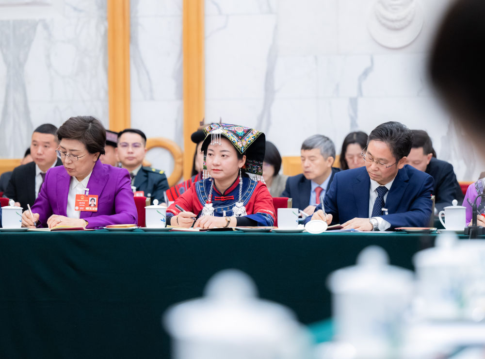 两会·影像链接|听见她们的声音 两会·影像链接|听见她们的声音