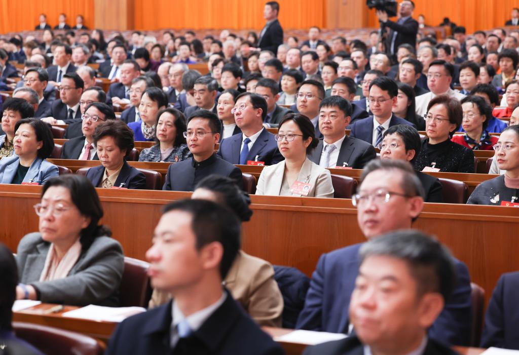 全国政协十四届三次会议闭幕会在京举行