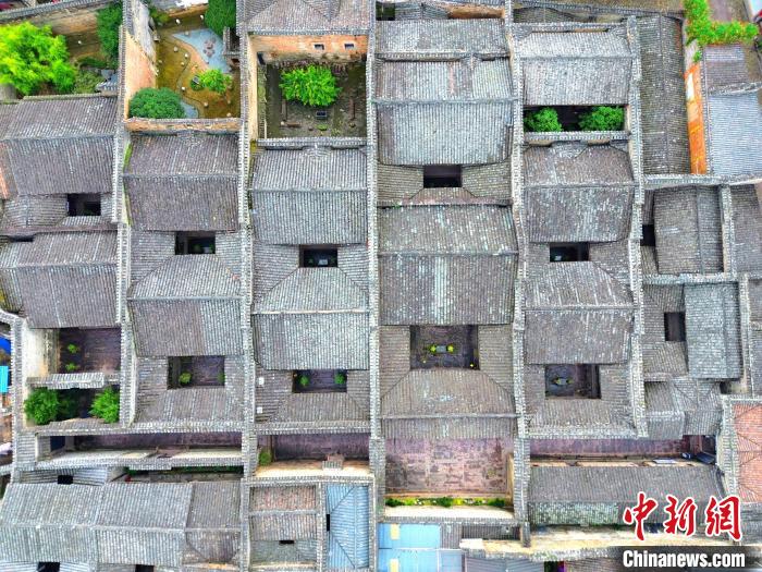 福建泰宁：传统与现代交融 古城“活化”绘新景