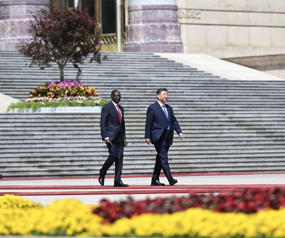 习近平同肯尼亚总统鲁托举行会谈