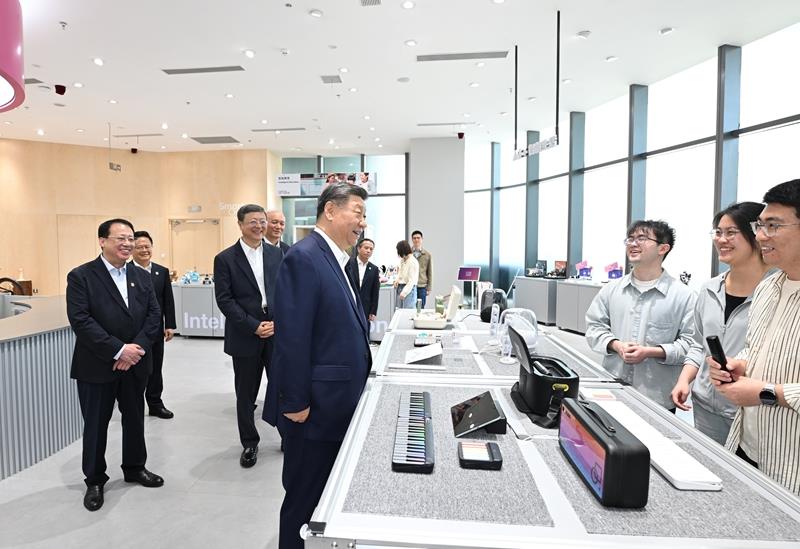 时政微观察丨来到这个“社区”，总书记再谈人工智能