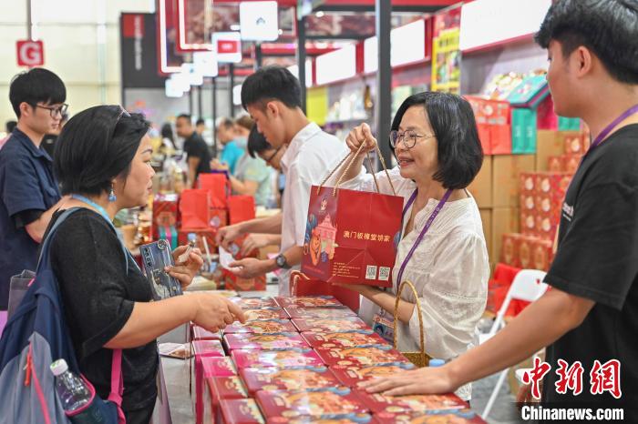 广交会观察：进口展区港澳创意产品人气旺