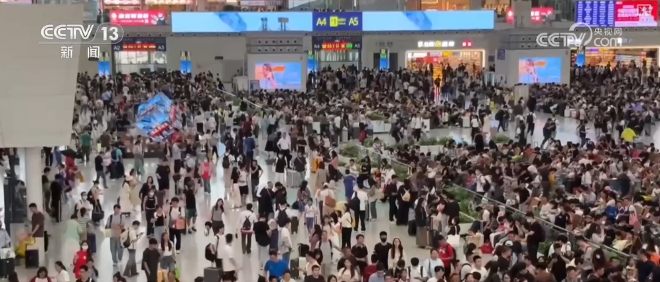 1800万、215万、208万……出行旺盛！“流动的中国”活力澎湃