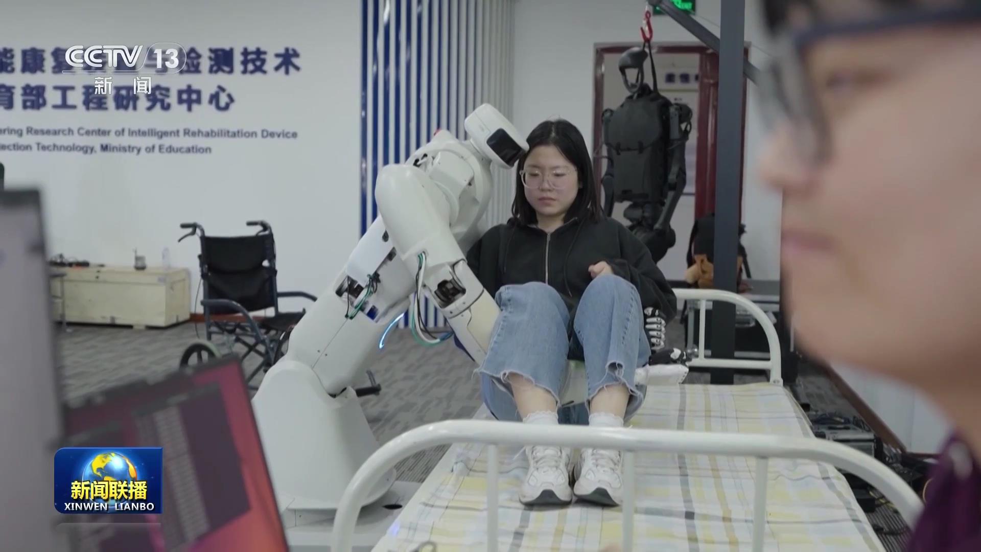 我国智能机器人场景落地创新加速