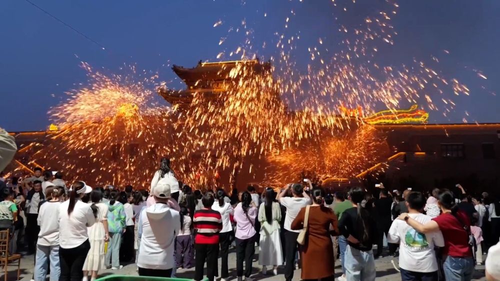 新华视点｜景区“上新”受热捧 “五一”旅游市场一线观察