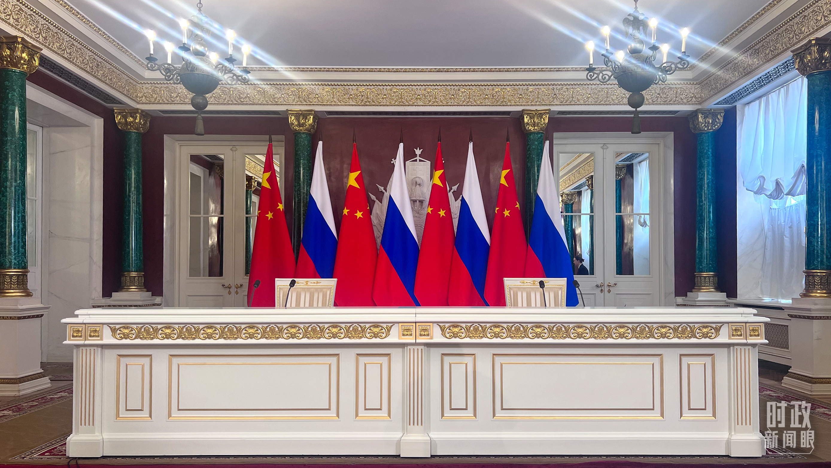 时政新闻眼丨中俄元首今年首次面对面会谈，达成哪些新的重要共识？