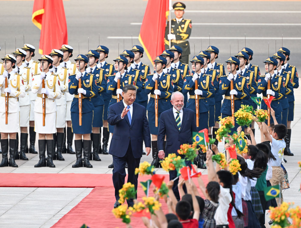 习近平同巴西总统卢拉会谈