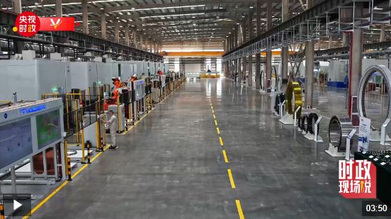 时政现场说丨聚焦先进“智”造 “转动”产业链条 时政现场说丨聚焦先进“智”造 “转动”产业链条