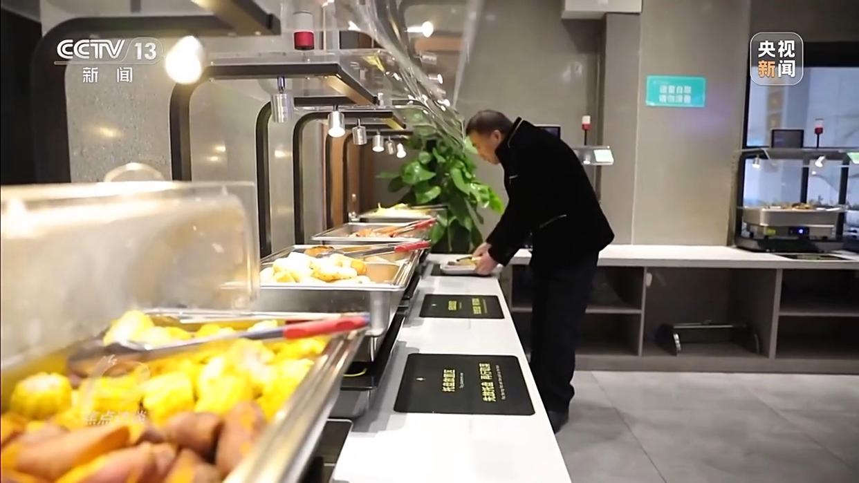 焦点访谈丨从专属食堂到全民餐厅 多元助餐模式破解舌尖养老难题