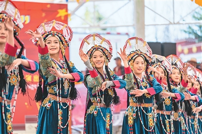 西藏历史翻开崭新的一页——写在西藏和平解放74周年之际