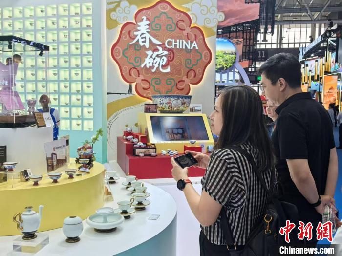 文博会观察：中国非遗产品“圈粉”海内外