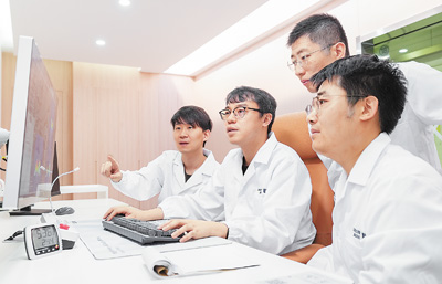 民企来了博士毕业生：这里的舞台一样广阔
