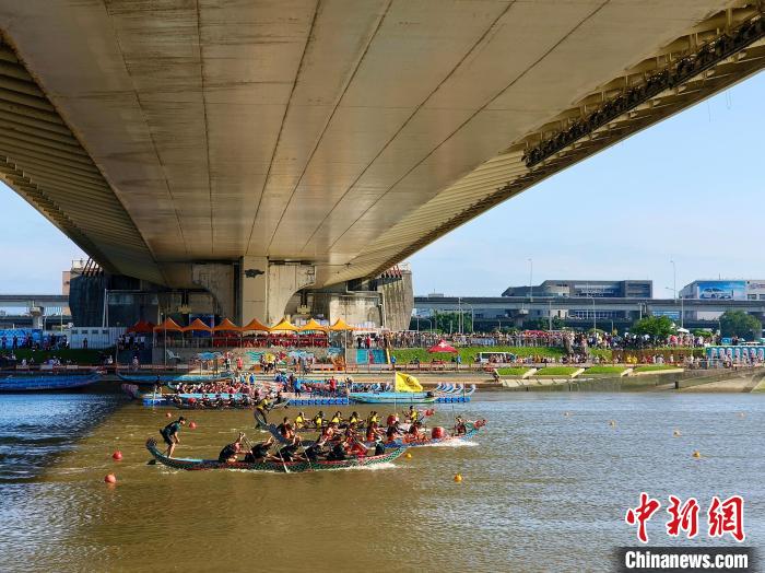 台湾迎端午：粽子美食与龙舟竞渡热闹登场