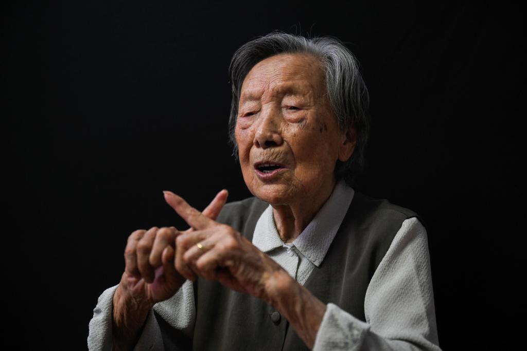 寻找照片中的TA·抗战胜利80周年丨“我活一天，就要为30万遇难同胞讨一天公道！”