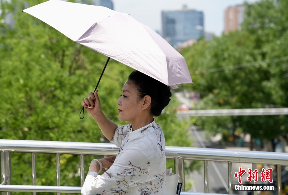 北京迎来今年首个高温日