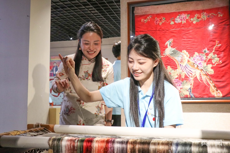 高质量发展看中国 | 非遗“潮”起来 消费“旺”起来
