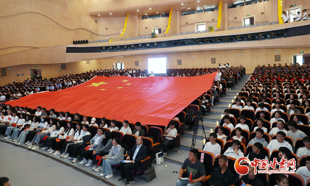 【青春华章·重走西北角】反响|甘肃高校大学生：以奋斗之姿 绘就青春画卷