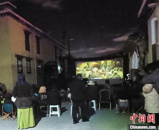 西藏达孜：文化惠民点亮藏乡生活