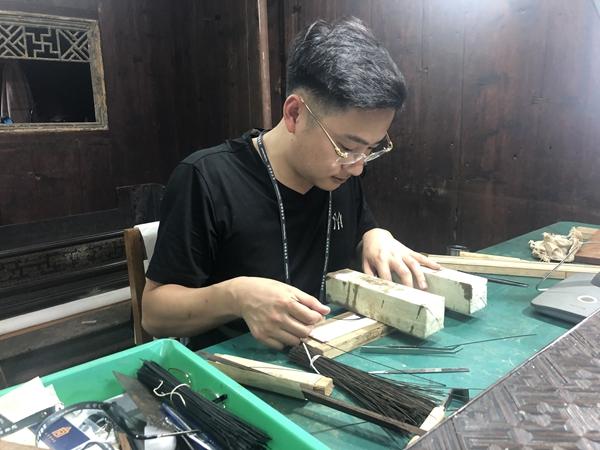 非遗“老手艺”碰撞高校“新活力”｜文化中国行
