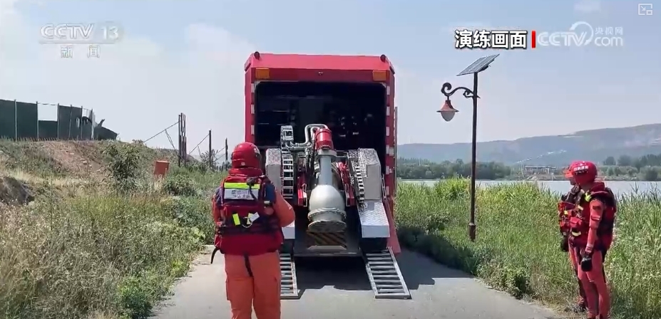 无人机侦察、智能救生艇、水下机器人……闻汛而动！AI赋能应急抢险救援