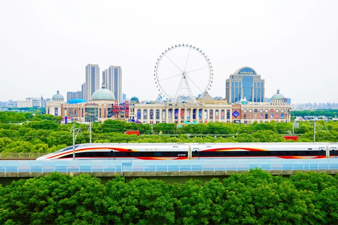 我的铁路风景｜万里云“途”开，海天入卷来！