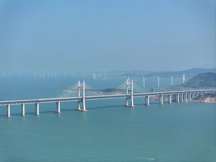 我的铁路风景｜万里云“途”开，海天入卷来！