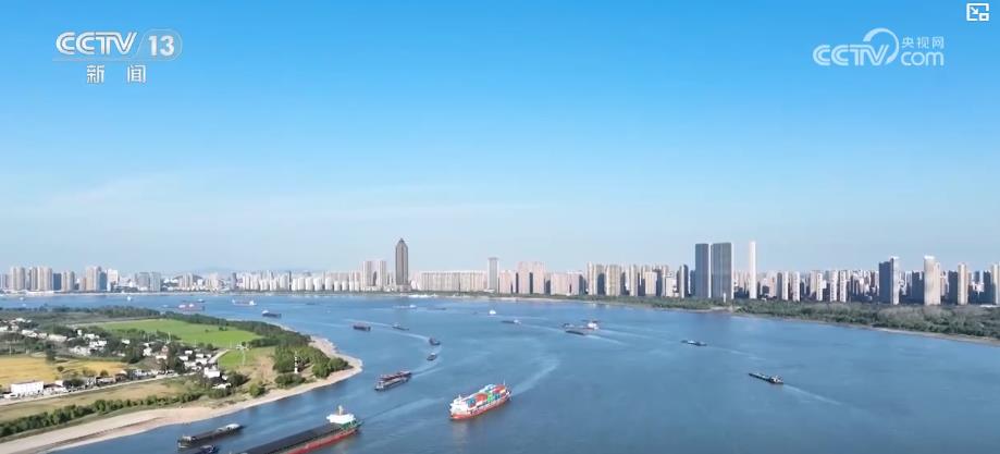 内河航运建设“加速跑”：前五个月货运量超20亿吨 江海直达降本增效强活力