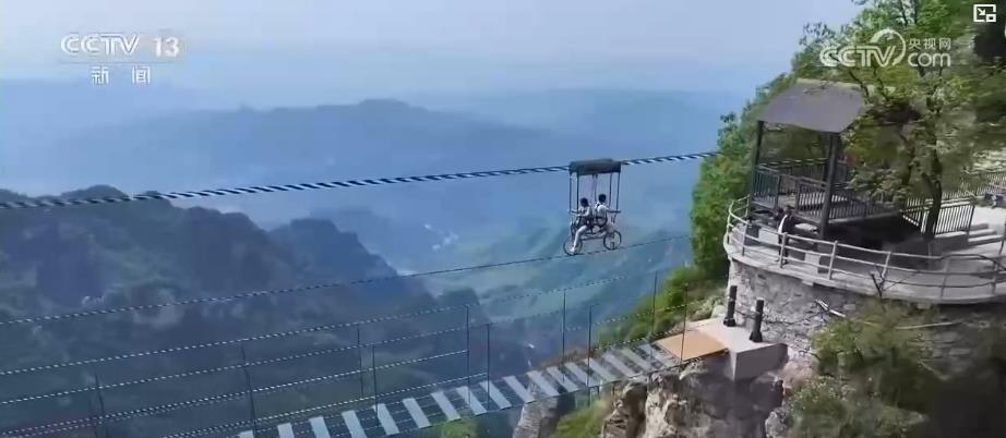 “科技感”“体验感”成暑期旅游关键词 创新玩法推动旅游消费多元增长