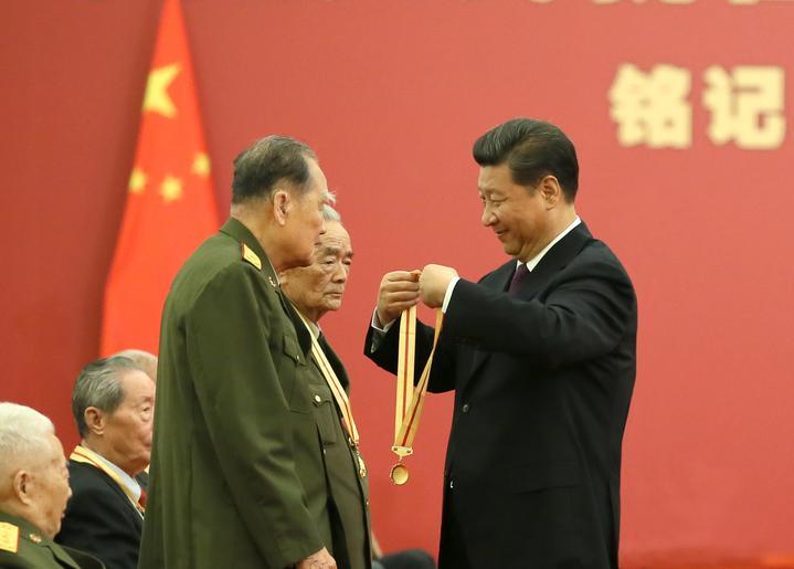 镜观·领航｜深情致敬英雄 擎举民族精神