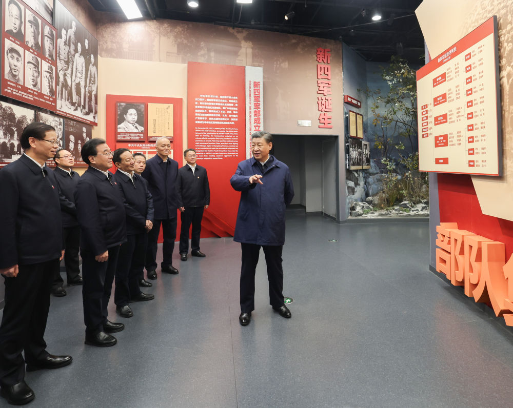 镜观·领航｜深情致敬英雄 擎举民族精神