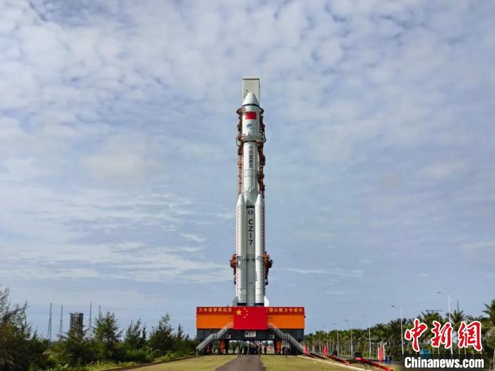 天舟九号船箭组合体转运至发射区 近日将择机发射