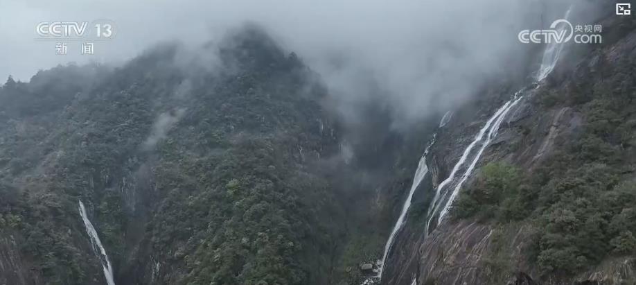 盛夏文旅“热”起来：山水消暑 非遗添彩 文旅融合新场景点燃消费激情