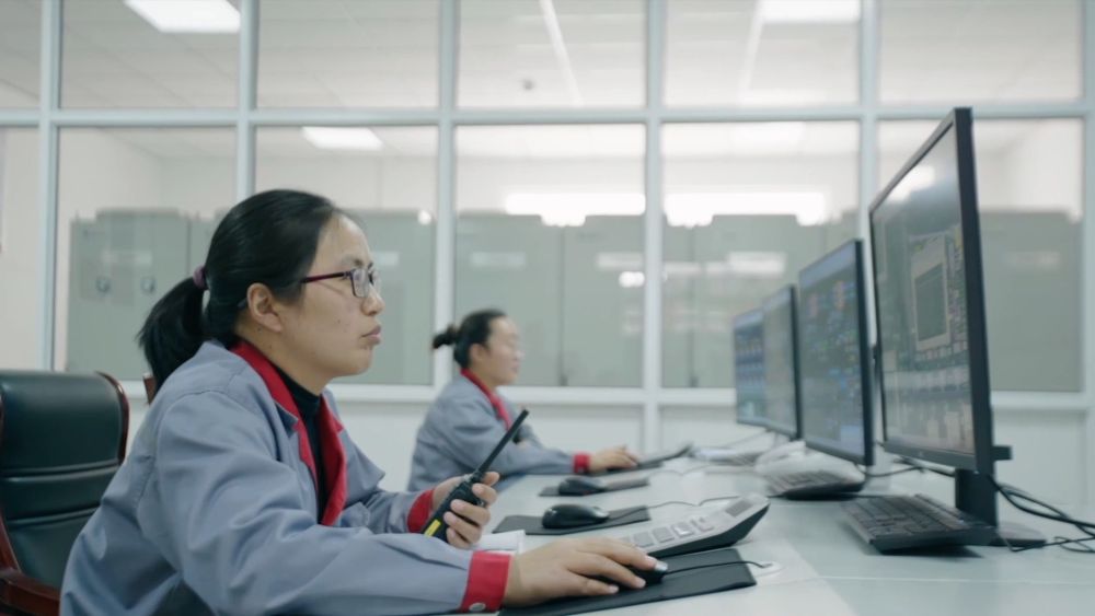 新华视点｜亮眼数据显示新质生产力释放澎湃活力