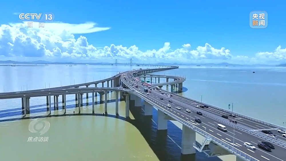 焦点访谈丨人享其行、物畅其流 中国速度依靠的是交通网络