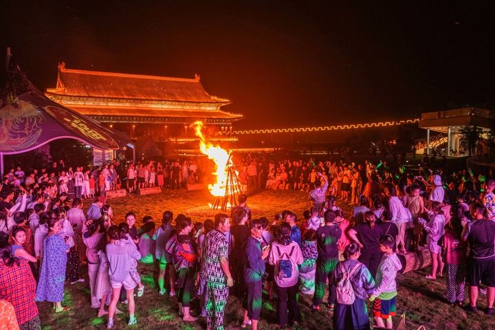 “烟火气”交织“文化味” 夜经济玩出新风格