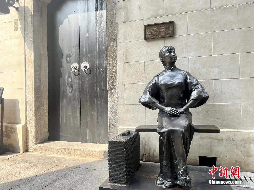 烽火武汉：一群文人如何用笔墨筑起抗战长城？
