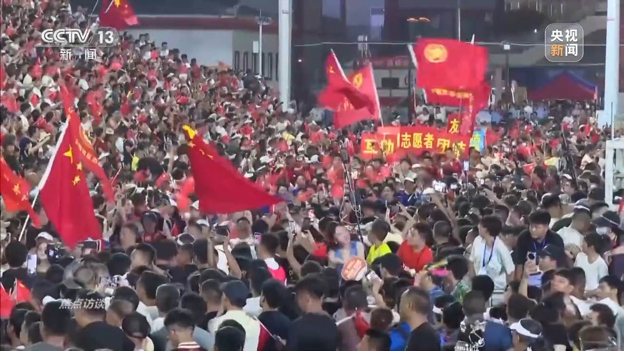 冲不垮的“村超” ！球场的哨声是火热生活重启的声音