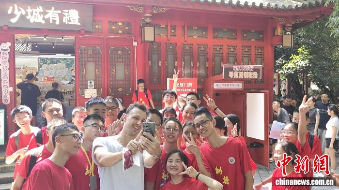 （成都世运会）世运会带火成都入境游 公园城市幸福感吸引全球游客