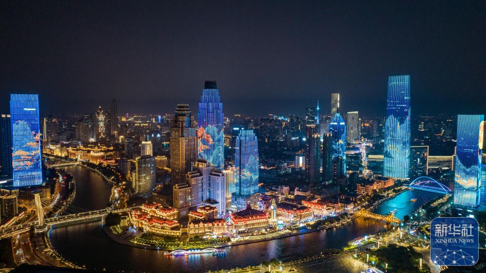 飞阅中国｜津彩夜空 光耀海河